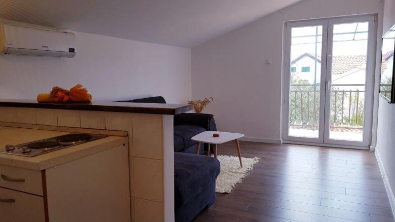 Apartment Mirjana Водице Екстер'єр фото