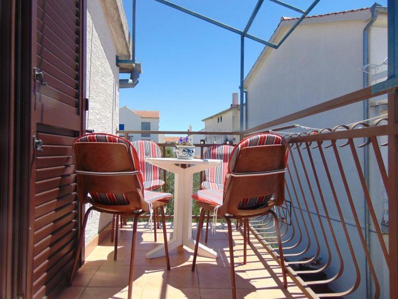 Apartment Mirjana Водице Екстер'єр фото